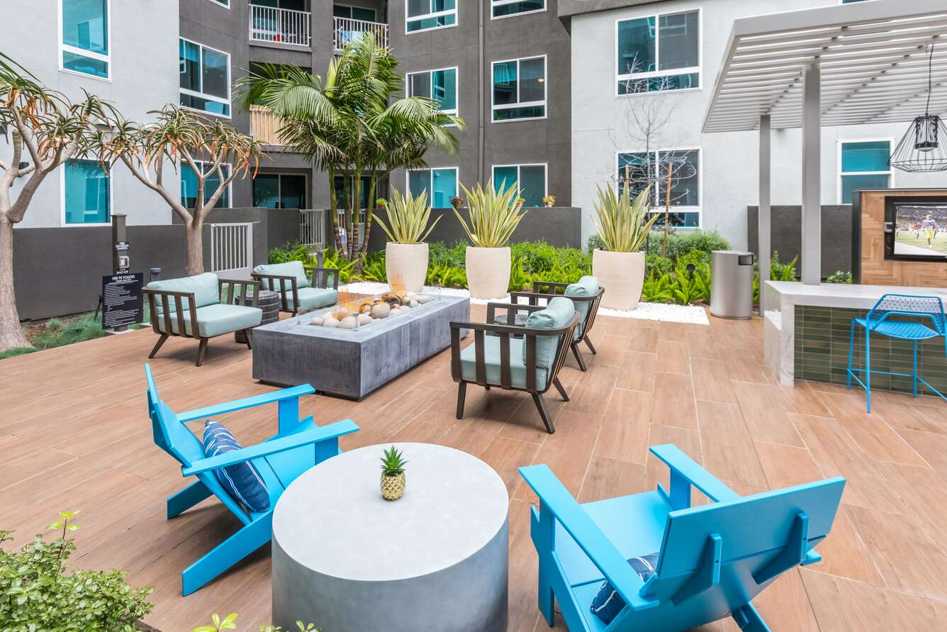 Apartments Near Orange Circle
