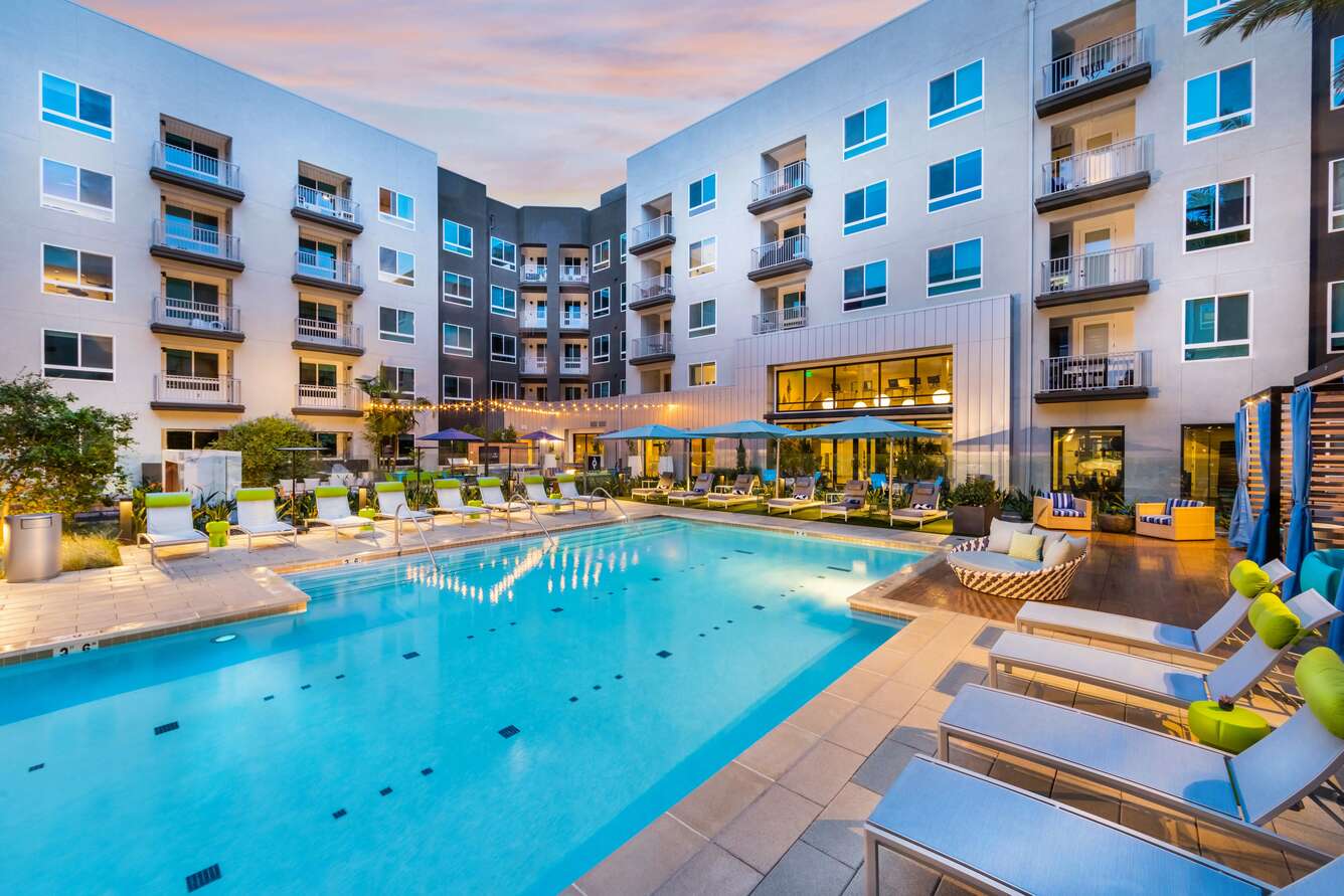 Studio, One, Two, or ThreeBedroom Apartments in Orange, CA